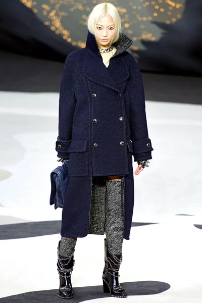 Look 2